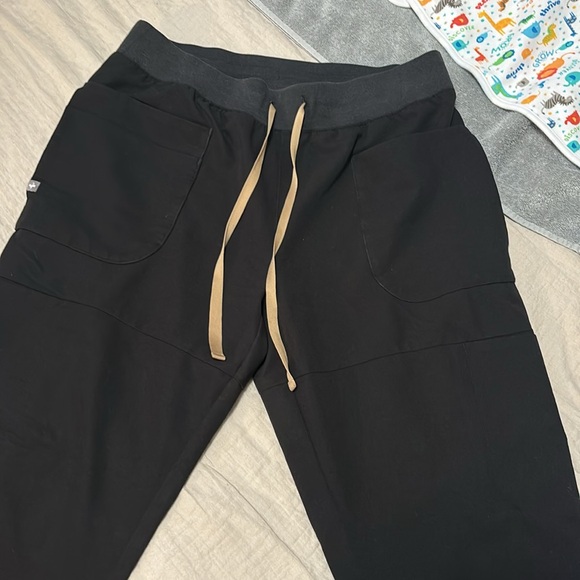 Fig scrubs set - Picture 5 of 7